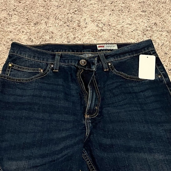 NWT Men’s Wrangler Straight Fit Dark Wash Denim Jeans 32x32 Pockets Cotton - Picture 9 of 9